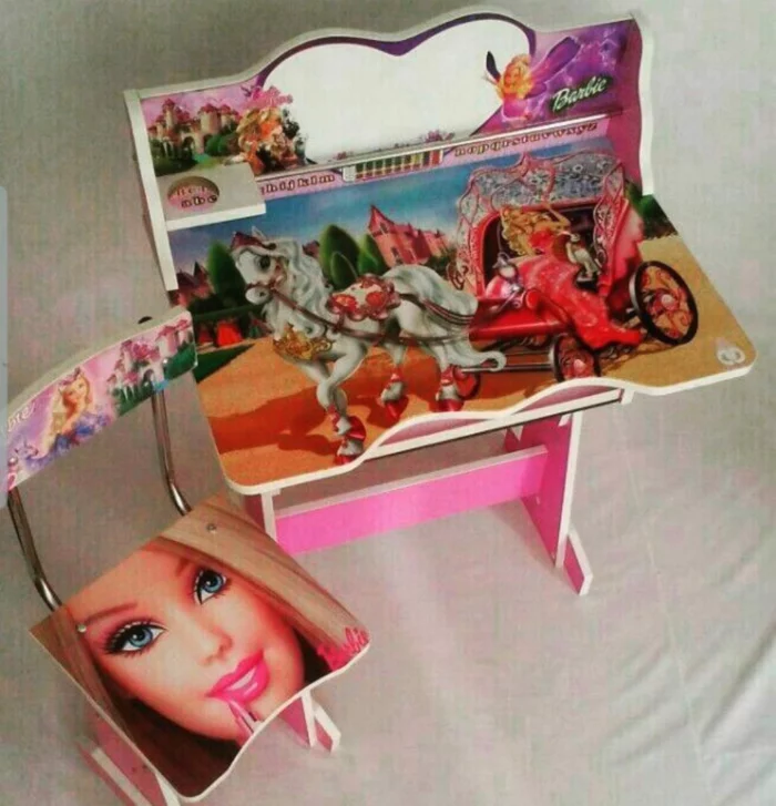 ست-میز-تحریر-و-صندلی-طرح-باربی-مدل-باکسدار